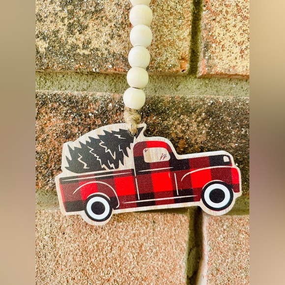 *Red Buffalo Check Truck Beaded Strand - Picture 7 of 13